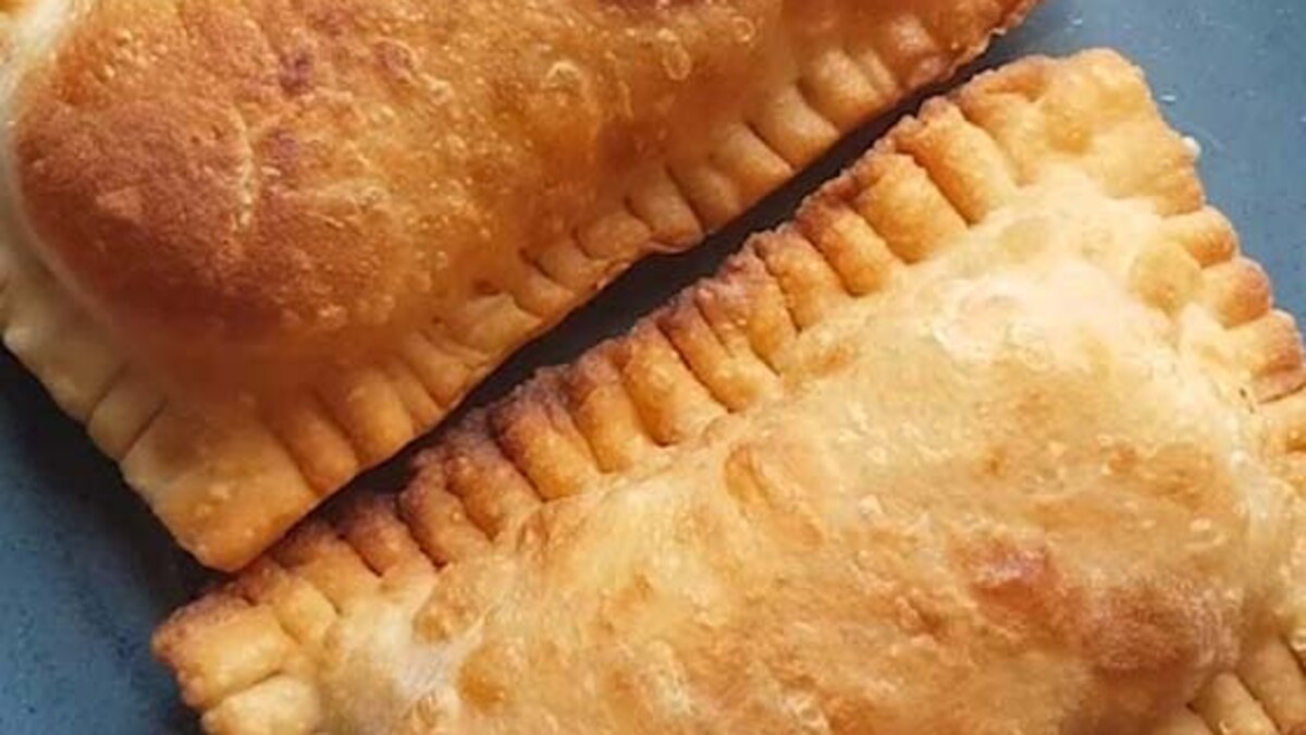 How To Make Vegetable Puff A Yummy Flaky Snack For TeaTime NDTV Food