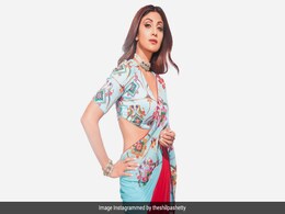 सुपर डांसर 4 में धमाकेदार वापसी के साथ शिल्पा शेट्टी ने शेयर की Photo, बोलीं- इस दुनिया में... सुपर डांसर 4 में धमाकेदार वापसी के साथ शिल्पा शेट्टी ने शेयर की Photo, बोलीं- इस दुनिया में...