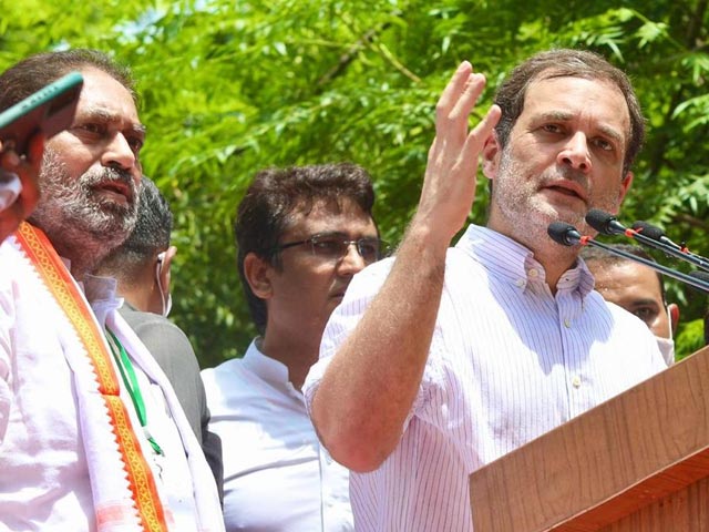 राहुल गांधी के खिलाफ दिल्ली के 2 थानों में शिकायत, नाबालिग रेप केस में पहचान उजागर करने का मामला