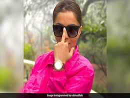 रूबीना दिलैक ने स्वैग के साथ पिंक ड्रेस में शेयर की तस्वीरें, फैन्स ने कहा- मेरी गुलाबी रूबी... रूबीना दिलैक ने स्वैग के साथ पिंक ड्रेस में शेयर की तस्वीरें, फैन्स ने कहा- मेरी गुलाबी रूबी...