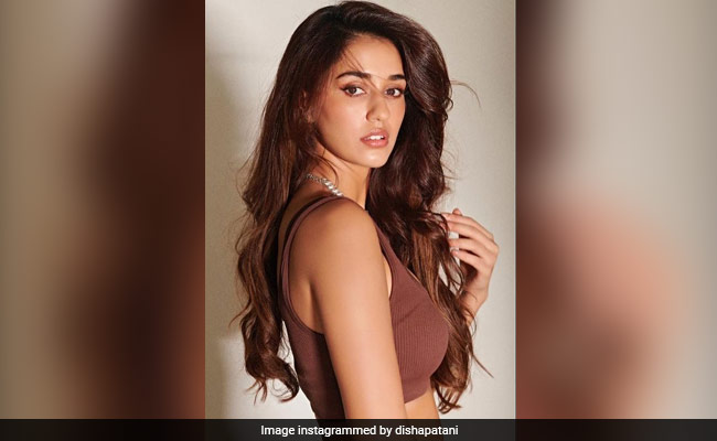 Disha Patani Did Her Hair And Make-Up All By Herself For This Look. See Here