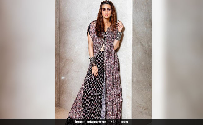 Sawan 2021:  Glam Up This Festive Season With Side Cut Kurti Designs