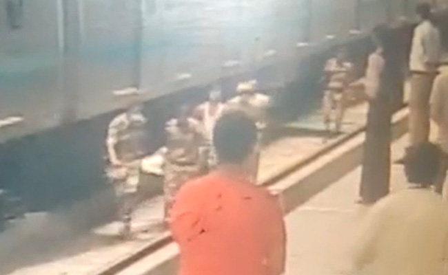 Woman Attempts Suicide By Jumping In Front Of Delhi Metro Train: Cops