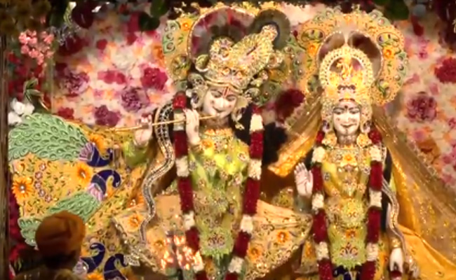 Janmashtami: आज है जन्माष्टमी, मथुरा में कृष्ण जन्मस्थान मंदिर में हुई सुबह की आरती, आप भी करें दर्शन