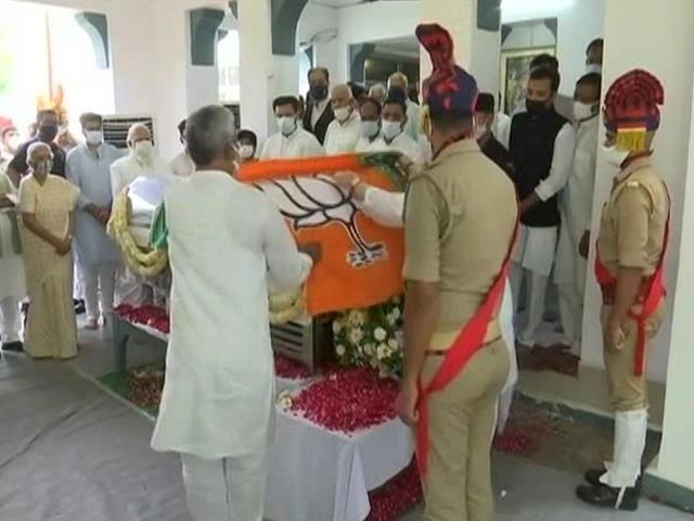 BJP Flag Over Indian Flag At Kalyan Singh's Prayer Meet Triggers Row