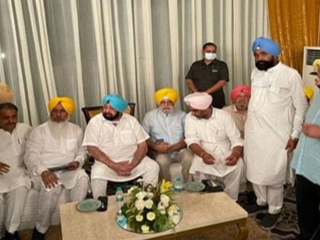 After Calls For Removal, Amarinder Singh's Show Of Strength With 50 MLAs