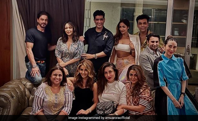 A "Perfect Sunday Night" With Shah Rukh Khan-Gauri, Kareena-Karisma Kapoor, Malaika-Amrita Arora, The Poonawallas, Karan Johar And Manish Malhotra