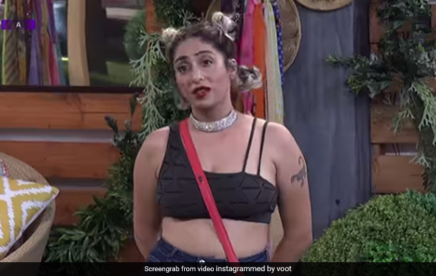 <i>Bigg Boss OTT</i>: Neha Bhasin Picks Pratik Sehajpal Over Millind Gaba