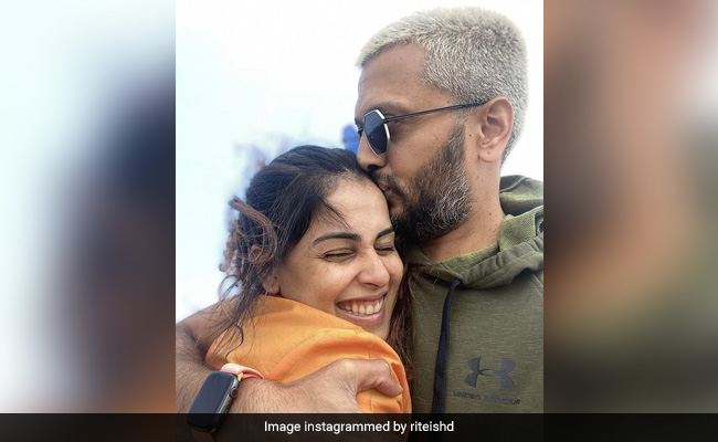 "<i>Yeh Uncle Kaun Hai</i>": The Comment Riteish Deshmukh Expects When With Wife (And Birthday Girl) Genelia DSouza