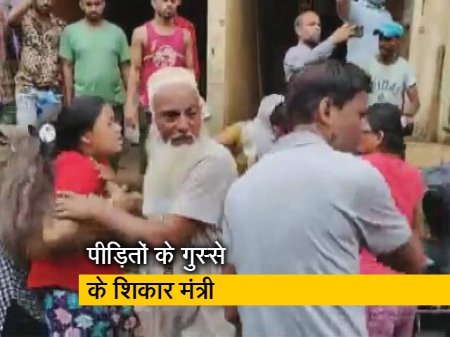 MP: बाढ़ से नुकसान का जायजा लेने पहुंचे मंत्री नरेंद्र सिंह तोमर, लोगों ने किया विरोध