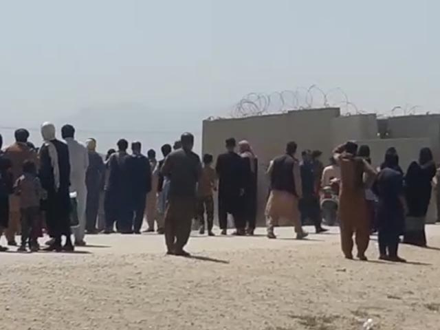 NDTV Exclusive Video: Gunfire, People Scaling Walls - The Kabul Airport Meltdown