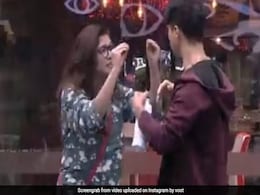 Bigg Boss OTT: रिद्धिमा पंडित ने की प्रतीक सहजपाल की बोलती बंद, बोलीं- मैं किसी की नौकर नहीं हूं... Bigg Boss OTT: रिद्धिमा पंडित ने की प्रतीक सहजपाल की बोलती बंद, बोलीं- मैं किसी की नौकर नहीं हूं...