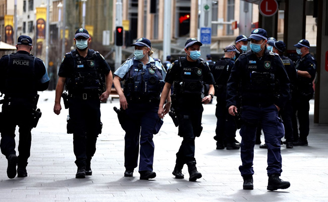 Army Patrols Sydney Streets, Brisbane Extends Lockdown To Stop Delta Surge