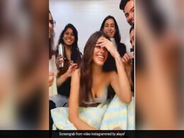 Alaya Furniturewalla And Her Team Tried This Trending Instagram Challenge And The Result Is Hilarious Alaya Furniturewalla And Her Team Tried This Trending Instagram Challenge And The Result Is Hilarious