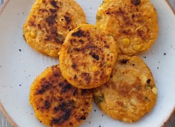 Aloo Dal Tikki: The Quick And Tasty Solution To Your Hunger Pangs (Video Inside) Aloo Dal Tikki: The Quick And Tasty Solution To Your Hunger Pangs (Video Inside)
