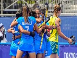 टोक्यो ओलंपिक्स के सेमी फाइनल में पहुंचकर महिला हॉकी टीम ने रचा इतिहास, पूरे बॉलीवुड ने यूं दी बधाई टोक्यो ओलंपिक्स के सेमी फाइनल में पहुंचकर महिला हॉकी टीम ने रचा इतिहास, पूरे बॉलीवुड ने यूं दी बधाई