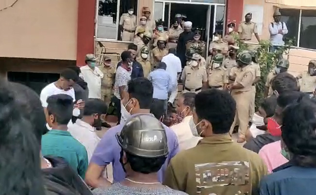 Africans Protest In Bengaluru Over Alleged Custody Death, Cops Use Force