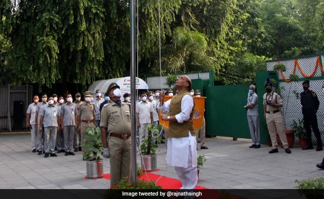 Rajnath Singh, Other Union Ministers Hoist National Flag At Their Residences