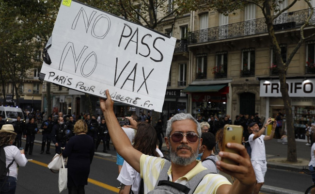 France Sees Anti-Vaccine Demonstrations For Sixth Weekend