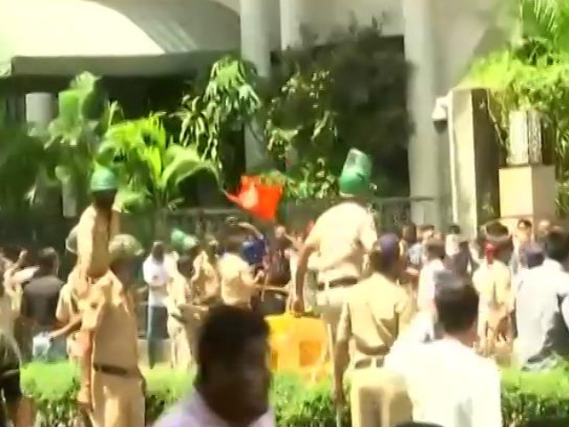 Minister Narayan Rane Faces Arrest Over 'Slap Uddhav' Remark; BJP-Sena Clash