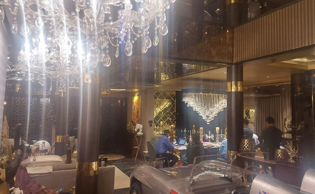 200 करोड़ रुपए की ठगी: जेल में बंद महाठग का समुद्र किनारे बंगला देखकर हो जाएंगे हैरान