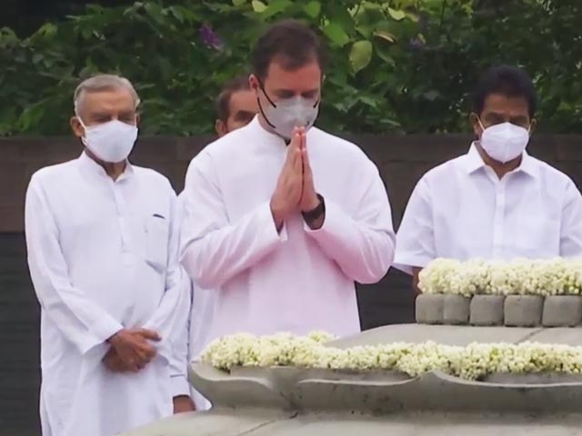 Tributes Pour In On Rajiv Gandhi's Birth Anniversary At Veer Bhumi