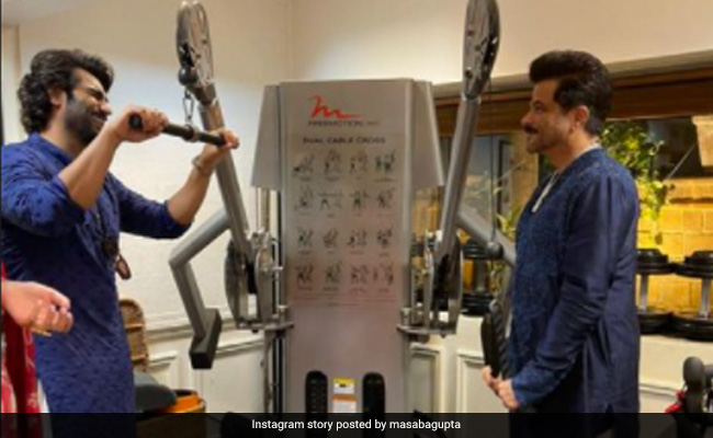 This Happened: At Rhea Kapoor's Wedding, Anil And Arjun Kapoor Stopped To Work Out