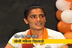 मैंने परिवार की वजह से हॉकी को चुना, बोलीं गोलकीपर सविता पूनिया मैंने परिवार की वजह से हॉकी को चुना, बोलीं गोलकीपर सविता पूनिया