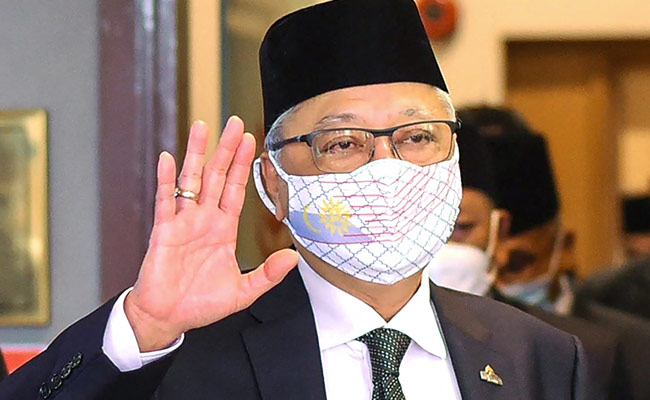 Malaysia PM Dissolves Parliament For Snap Elections