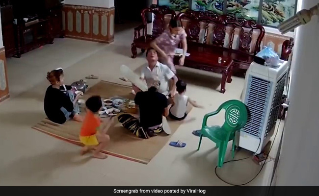 Video: Ceiling Fan Falls Down During Family Dinner