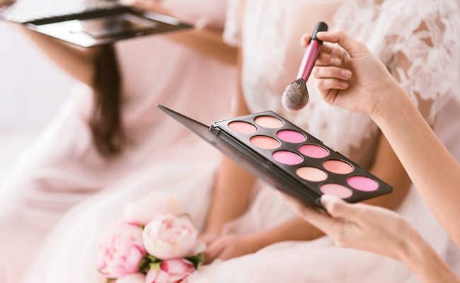 5 Amazing Blush Palettes To Get Those Rosy Cheeks Everyday