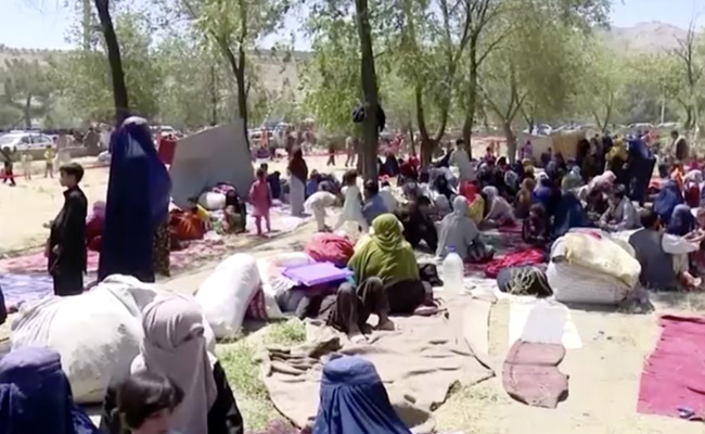 Hundreds Of Displaced Families Seek Food And Shelter In Kabul