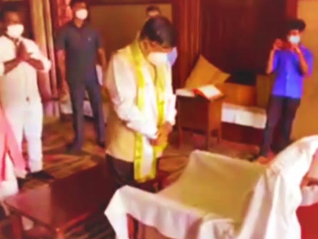 "...Because Tagore Was 'Dark-Skinned'": Row Over Minister's Remark