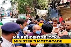 Union Minister Faces Protest At Visit To Flood-Hit Area In Madhya Pradesh Union Minister Faces Protest At Visit To Flood-Hit Area In Madhya Pradesh