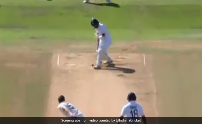Video: पुजारा को आउट करने के लिए गेंदबाज ने गेंद को हवा में लहरा दिया, खड़े-खड़े बल्लेबाज हो गया आउट