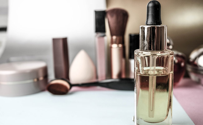 These Makeup Primer Oils Will Give You The Dewy Makeup Look That You've Always Wanted
