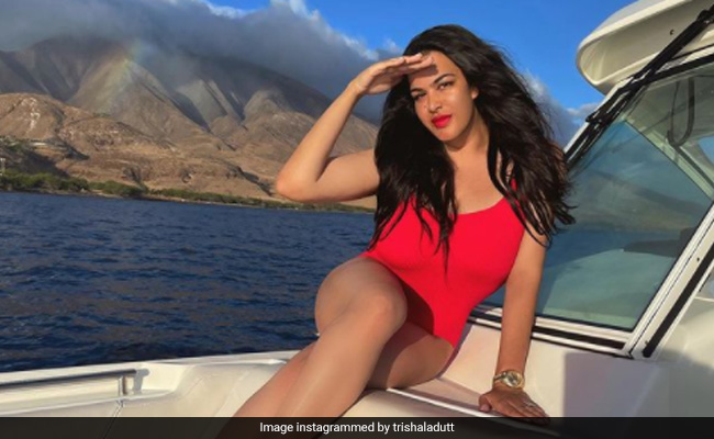 Maanayata Is All Hearts For Birthday Girl Trishala Dutt's Post