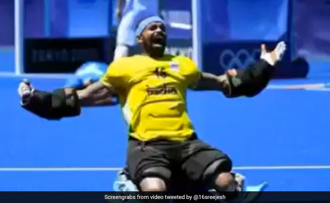 "This Medal Is For You My <i>Achaaan</i> (Father)": PR Sreejesh's Tweet Is Viral