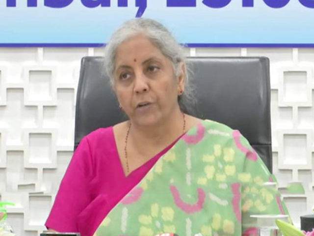 Finance Minister Launches EASE 4.0, Reviews Performance Of Public Sector Banks