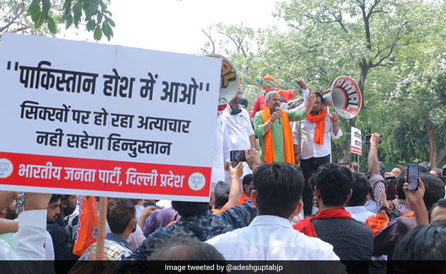 BJP Holds Protest Against Vandalisation Of Maharaja Ranjit Singh's Statue