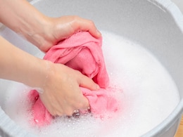Easy Monsoon Tips: This Is How You Can Get Rid Of Musty Smell From Clothes During Monsoon Easy Monsoon Tips: This Is How You Can Get Rid Of Musty Smell From Clothes During Monsoon