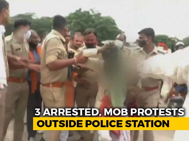3 Arrested For Assaulting Muslim Man In Kanpur; Mob Stages Protest
