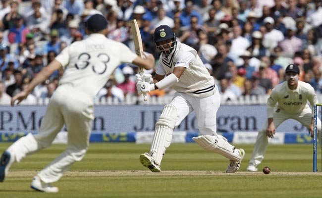 पुजारा ने क्रीज पर उतरने के साथ ही की अंग्रेज गेंदबाजों की धुनाई, लोग बोले- ऐसा पहली बार हुआ है 17-18 सालों में..