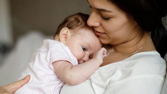 Mothers can generally continue nursing even if they have a fever