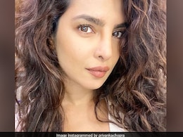 Priyanka Chopra Sends This Delicious Cake To Jonas Brothers For Their New Tour; Take A Look Priyanka Chopra Sends This Delicious Cake To Jonas Brothers For Their New Tour; Take A Look