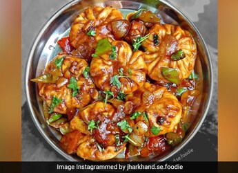 Momo Manchurian : Give A Delectable Twist To Your Leftover Momos Momo Manchurian : Give A Delectable Twist To Your Leftover Momos