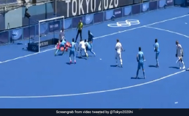 CHAK DE INDIA: सिमरनजीत सिंह के ऐतिहासिक गोल ने बदला मैच का पासा, भारतीय खिलाड़ियों में जान फूूंक दी- Video