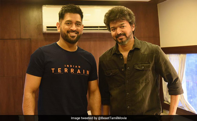 Viral: Actor Vijay And MS Dhoni Catch Up On <I>Beast</i> Set In Chennai