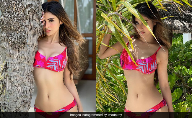 Mouni Roy In A Bright Pink Bikini Never Said Goodbye To Warm Summer Days In Maldives