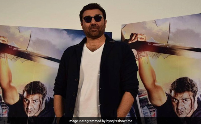 सनी देओल के साथ पहली थ्रिलर फिल्म ला रहे आर बाल्की, बोले- बहुत उत्साहित हूं